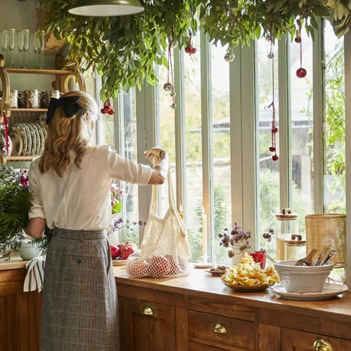 Zara Home | Η νέα συνεργασία με την Amanda Brooks και η must see Xmas διακόσμηση