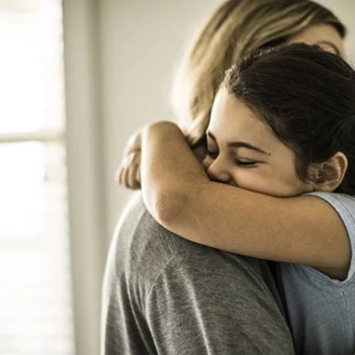 Παιδί μου κι απόψε θα κάνω ότι κοιμάμαι, για να πας κι εσύ να κοιμηθείς