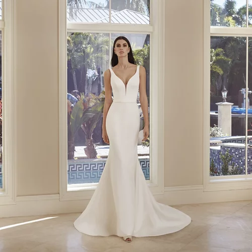 Στο Demetrios θα βρεις το νυφικό των ονείρων σου!