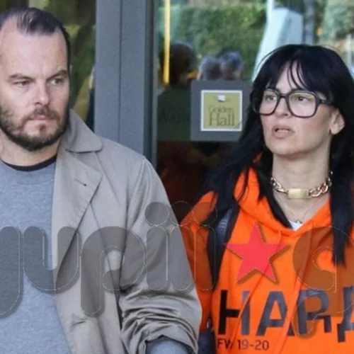 Ζενεβιέβ Μαζαρί | Έξοδος με τον σύζυγό της - Να τι φόρεσε