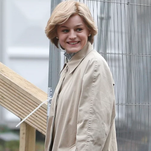 Επανακυκλοφορούν δύο signature πουλόβερ της πριγκίπισσας Diana