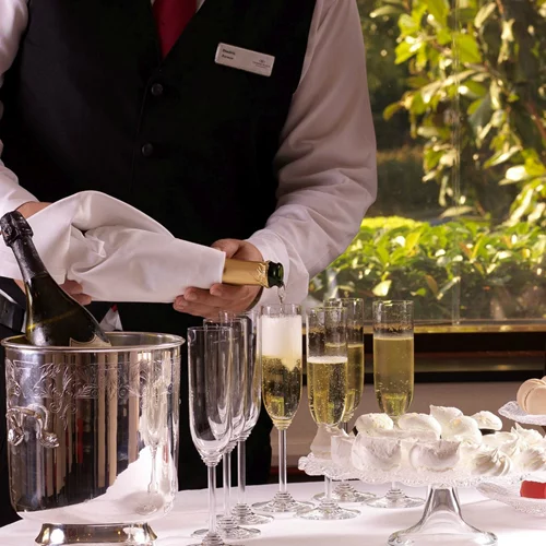 Couples in love | Βρήκαμε τον πιο ρομαντικό προορισμό για του Αγίου Βαλεντίνου