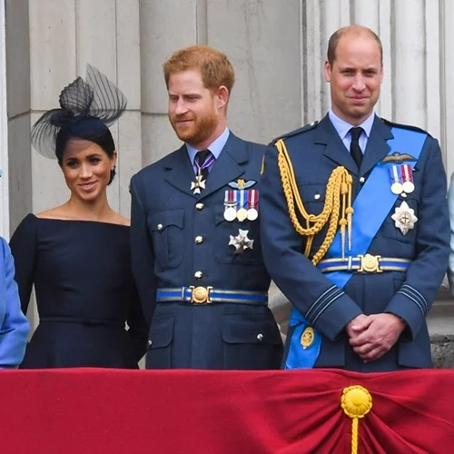 #Megxit | H οργισμένη βασίλισσα & η προαναγγελία της Meghan Markle