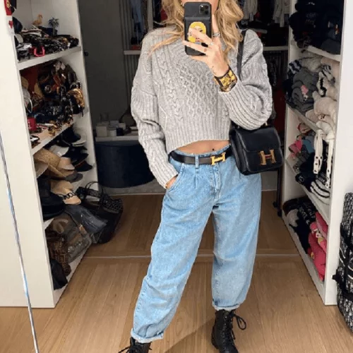 Αυτή είναι η πασίγνωστη influencer που έχει την πιο ωραία ντουλάπα στο Instagram