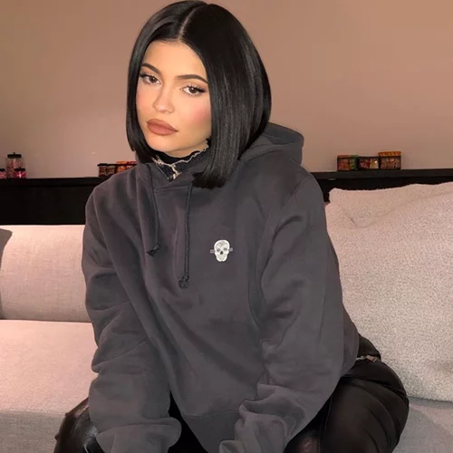 Kylie Jenner: Η νέα εντυπωσιακή της φωτογράφηση για το Violet Grey
