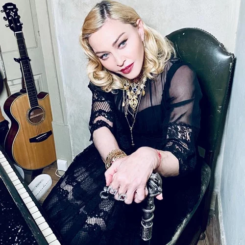Θετική στον κορονοϊό και η Madonna: «Νόμιζα ότι έχω βαριά γρίπη»
