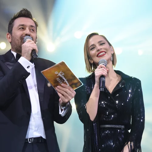 Η Αθήνα καλωσορίζει το 2020 | Το μεγάλο party και οι διάσημες παρουσίες