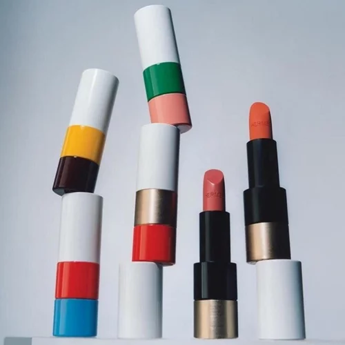 Τα πρώτα κραγιόν με την υπογραφή του οίκου Hermès είναι γεγονός