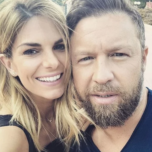 Γιάννης Βαρδής - Νατάσα Σκαφιδά | Στο νοσοκομείο με την κόρη τους