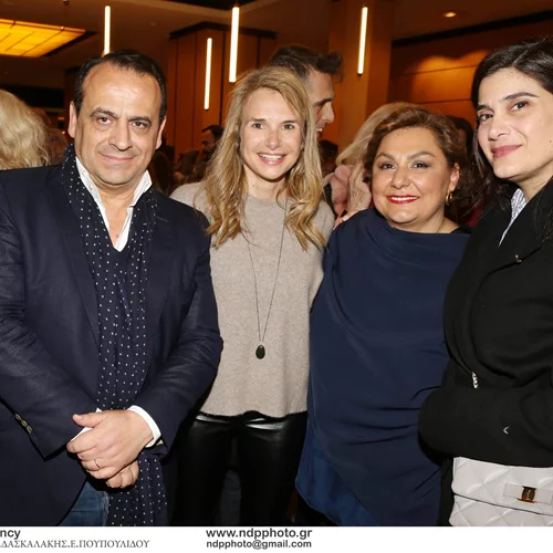 Βασίλης Ζούλιας | Δύσκολες ώρες για τον σχεδιαστή - Πέθανε ο πατριός του