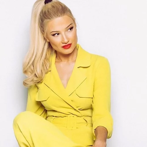 Οι Ελληνίδες παρουσιάστριες υιοθέτησαν ήδη μία από τις μεγαλύτερες τάσεις της άνοιξης