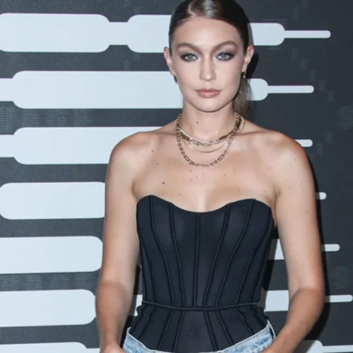 Τα κομμάτια κλειδιά που πρέπει να έχεις για μίνιμαλ βραδινές εμφανίσεις