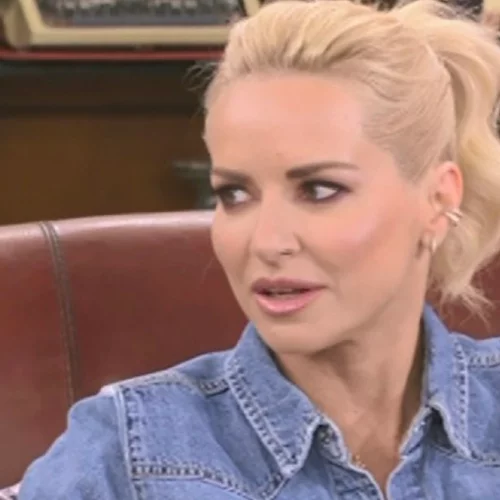 Μαρία Μπεκατώρου | Η παρουσιάστρια που την υποτίμησε & οι αποκαλύψεις για τα χρόνια στο Τηλεάστυ