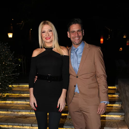 Γενέθλια Σκορδά και Ουγγαρέζου | Το outfit που επέλεξε η ερωτευμένη Φαίη και τα looks των καλεσμένων της