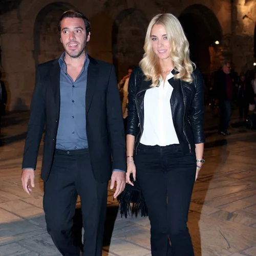 Δούκισσα Νομικού | Η φωτογραφία από το Λονδίνο με τον γιο της, Σάββα