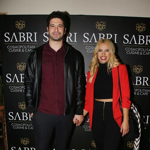 Πρόβα νυφικού για την Τζένη Μελιτά | Το νυφικό που δοκίμασε με την αποκαλυπτική πλάτη (pics)