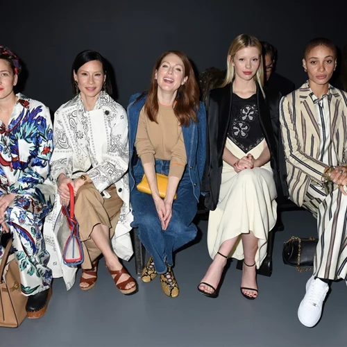 Τα fashion apps που πρέπει να κατεβάσεις τώρα στο κινητό σου