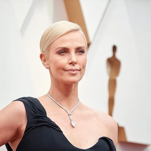 Όσκαρ | Ποιο φόρεμα ψηφίστηκε online ως το καλύτερο στο κόκκινο χαλί των βραβείων;