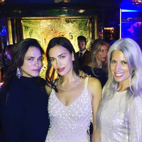 Η Σίλια Κριθαριώτη βρέθηκε σε party με την Margot Robbie και την Irina Shayk | Και οι τρεις ήταν υπέροχες