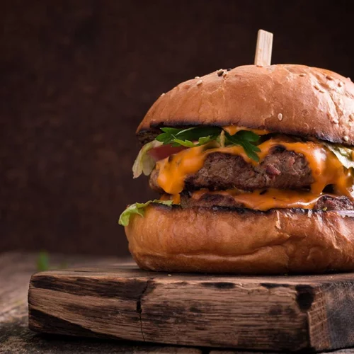 5 απίθανα αθηναϊκά burgers και πώς θα τα φας αμέσως