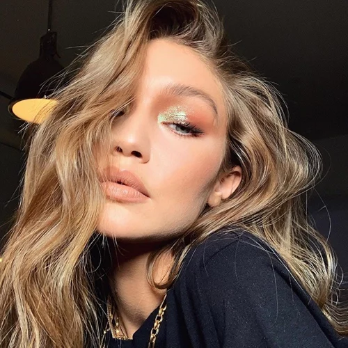 Gigi Hadid | H βόλτα με την κόρη της στη Νέα Υόρκη