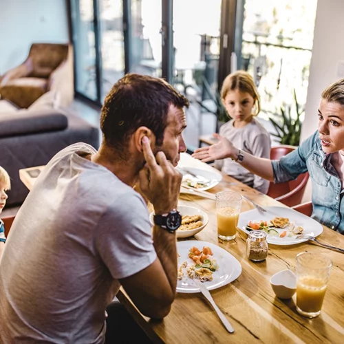 Ανάλυσέ το | Οικογένεια: Πώς να μαλώνουμε και πώς να μην μαλώνουμε