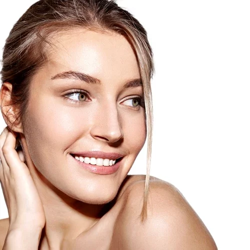 Πώς φεύγουν τα μαύρα στίγματα; Οι καλύτερες συμβουλές και τα πιο αποτελεσματικά προϊόντα