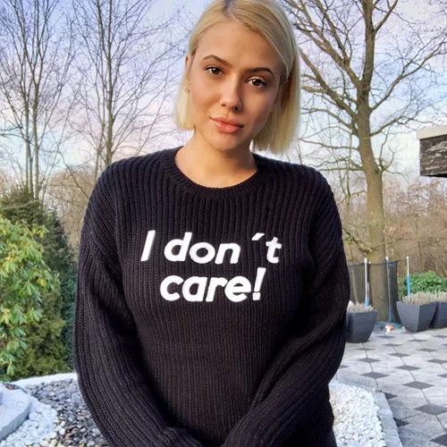 Η Λάουρα Νάργες φόρεσε το ιδανικό τζιν για γυναίκες με καμπύλες