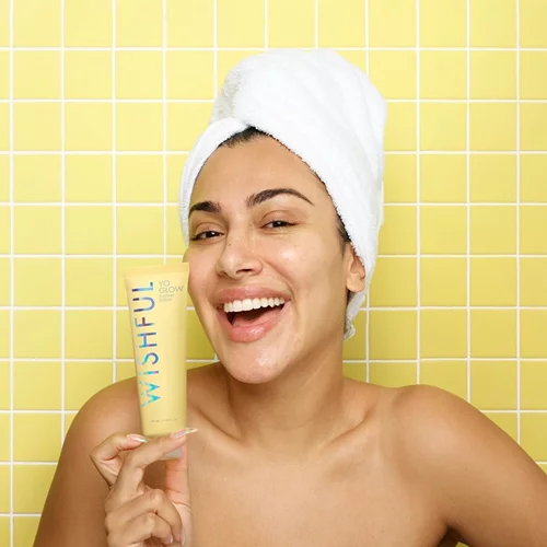 Η Huda Kattan μόλις λάνσαρε το δικό της skincare brand