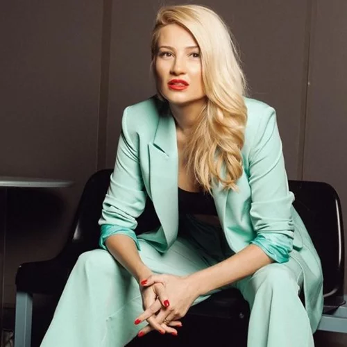 Αποκάλυψη | «Η Φαίη Σκορδά είχε γνωρίσει τον Νίκο Ηλιόπουλο ενώ ήταν παντρεμένη ακόμα με τον Γιώργο Λιάγκα»