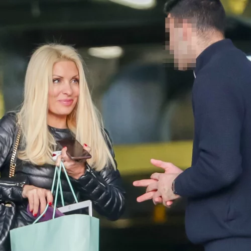 Ελένη Μενεγάκη | Δες τι φόρεσε στο πιο πρόσφατο ταξίδι της (pics)