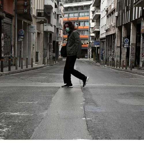 Daily Telegraph | Παράδειγμα προς μίμηση η συμπεριφορά των Ελλήνων