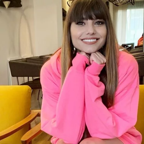 Το fashionable κομμάτι που θα θες να φοράς όλη μέρα στο σπίτι