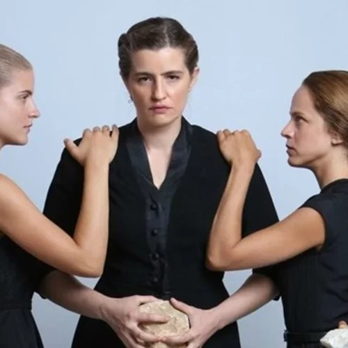 Άγριες Μέλισσες | Περιπλέκονται τα πράγματα - Αυτοί είναι οι τρεις νέοι ηθοποιοί που μπαίνουν στη σειρά