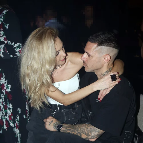 Πάρης Κασιδόκωστας - Τάμτα | Με παρόμοια outfits στην πιο cool βόλτα που έχουν κάνει