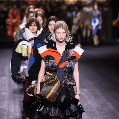 Time collision | Ο Nicolas Ghesquière παρουσίασε μια συλλογή-ταξίδι στο χρόνο