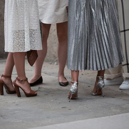 Ποιοι είναι οι κανόνες κάθε dress code και πώς θα ντύνεσαι σωστά σε κάθε περίσταση