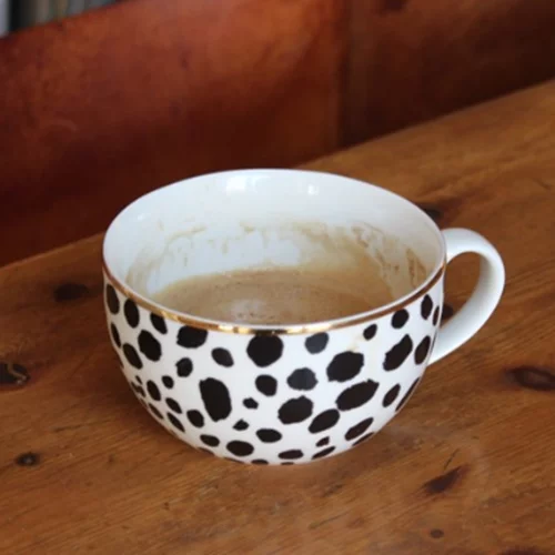 #menoumespiti: The Attica Media edition