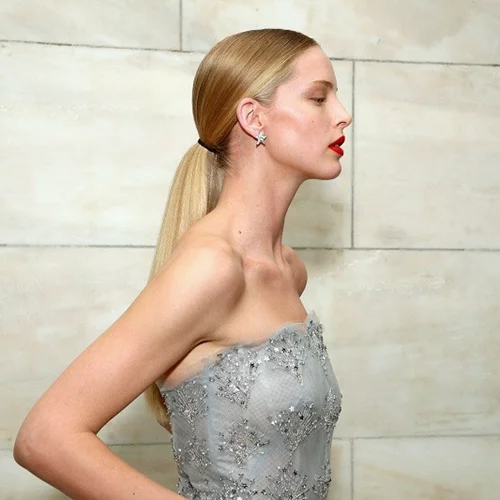 Ξέρουμε ήδη ποια θα είναι τα χτενίσματα που θα κάνουν όλες τη σεζόν Φθινόπωρο/Χειμώνας 2020-21