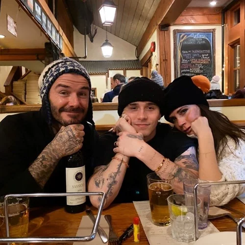 Χρόνια πολλά Brooklyn! Πώς ευχήθηκαν ο David και η Victoria Beckham στον μεγάλο τους γιο;