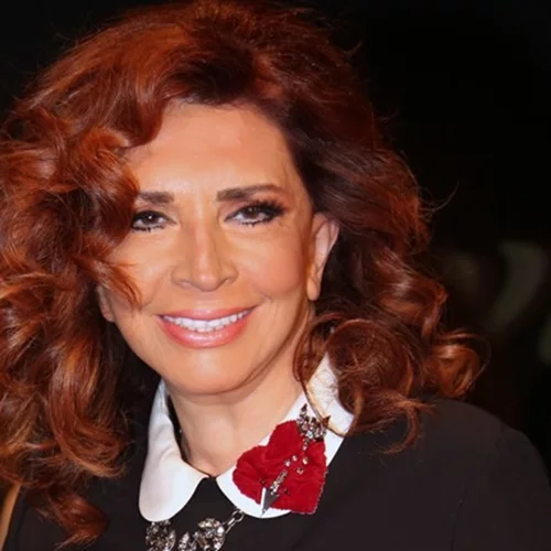 Μιμή Ντενίση | «Μου λείπει ένας σύντροφος αλλά δεν θα τον παρακαλέσω κιόλας»