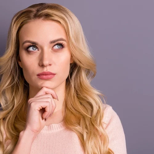 Ο πιο εύκολος τρόπος να βγει η βαφή μαλλιών από το δέρμα