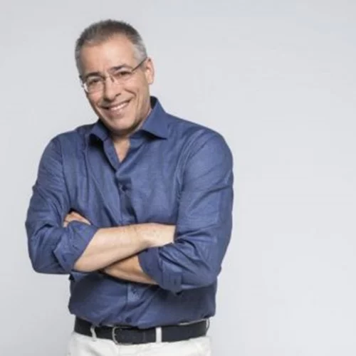 Νίκος Μάνεσης | "Το λέω πρώτη φορά αυτό"  - Η συγκλονιστική περιγραφή του θανάτου του πατέρα του