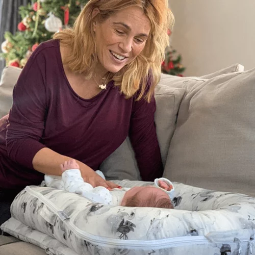 Τζένη Μπότση | Φωτογραφίζει τη νεογέννητη κόρη της και στέλνει το δικό της μήνυμα