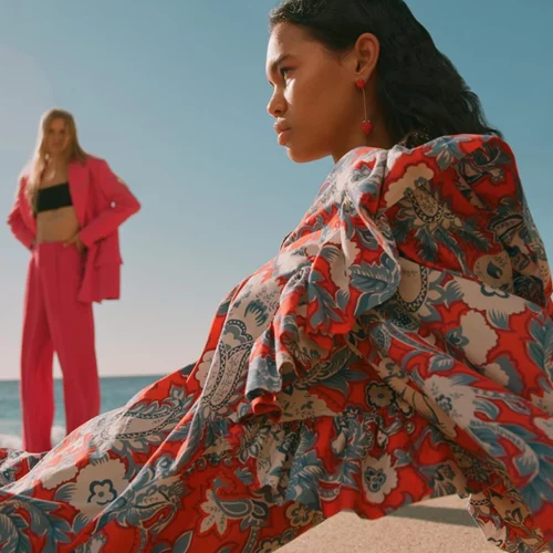 Τα Zara κομμάτια που αξίζει να προσθέσεις στη ντουλάπα της άνοιξης