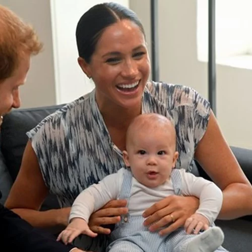 Meghan και Harry μοιράστηκαν το πιο τρυφερό βίντεο για τα γενέθλια του Archie