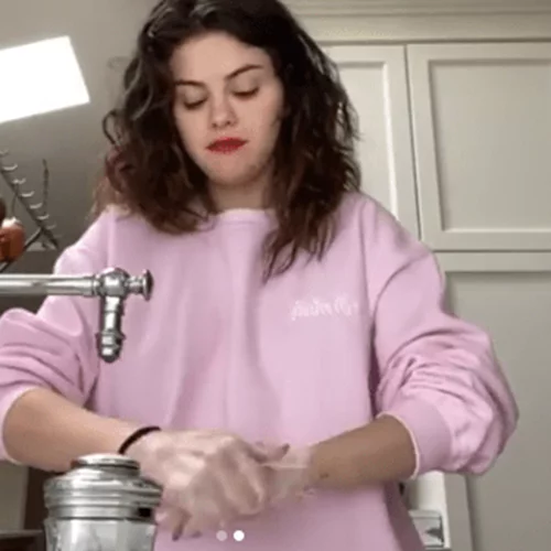 #Safe hands challenge | Tα βίντεο των celebrities και το μήνυμα που θέλουν να στείλουν