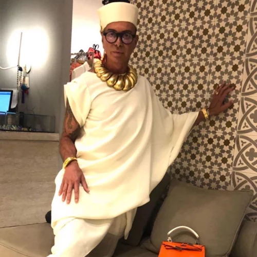 Ο Λάκης Γαβαλάς είναι ο φίλος που θέλουν όλοι να έχουν | Έκανε πάρτι για τον κορονοϊό και το αποτέλεσμα είναι επικό