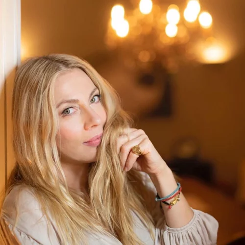 Σμαράγδα Καρύδη | Η έκκλησή της στους «πλούσιους Έλληνες»