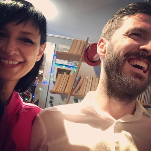 Επική Αθηναΐς Νέγκα | Η καραντίνα με τον σύζυγό της και το σχόλιο για «εξωσυζυγική σχέση»